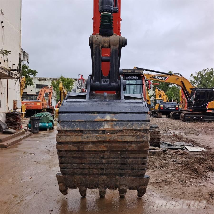 Doosan DX340LC 履带挖掘机