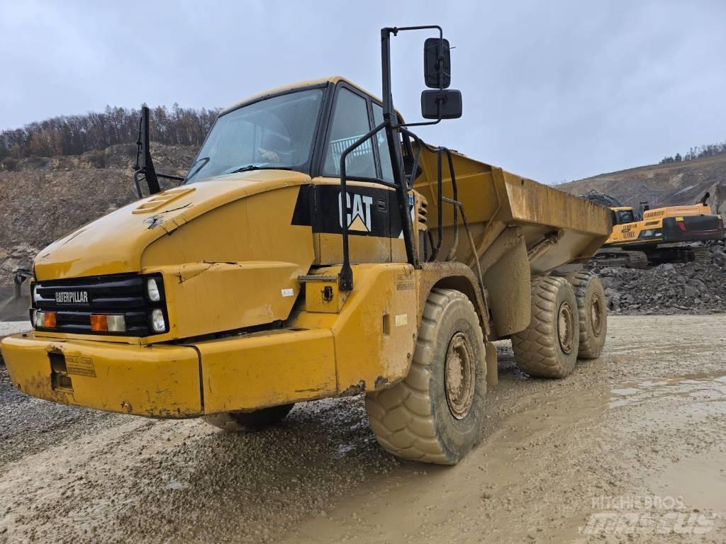 CAT 730 铰接式自卸车