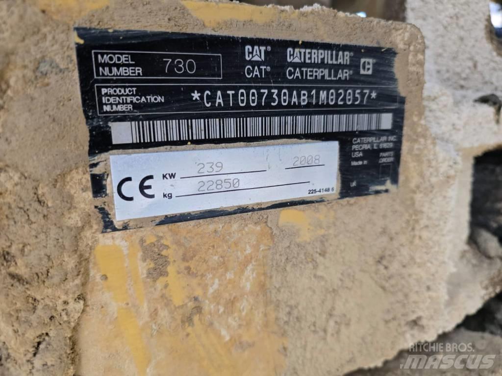CAT 730 铰接式自卸车