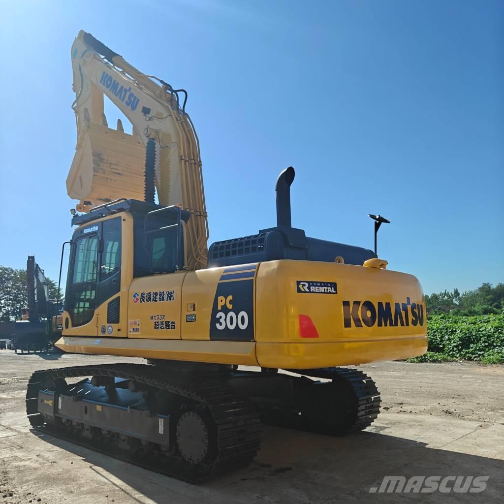 Komatsu 300-8mo 履带挖掘机