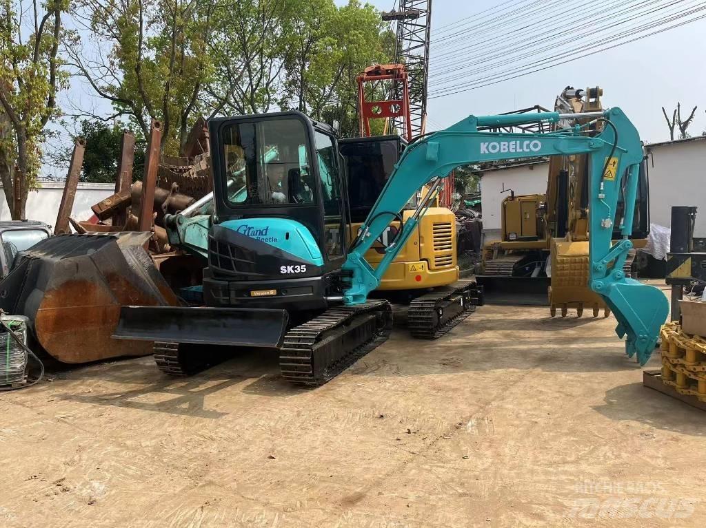 Kobelco SK 35 小型挖掘机