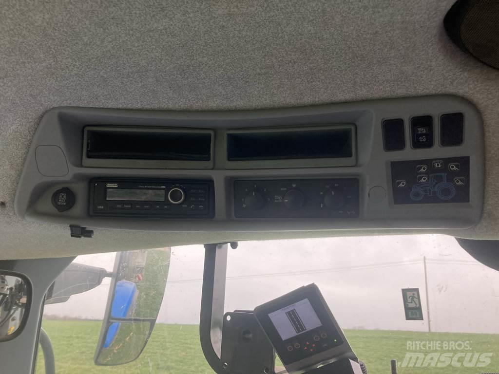 New Holland T7.225 拖拉机/农用车
