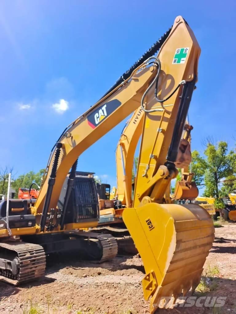 CAT 324 D2L 履带挖掘机
