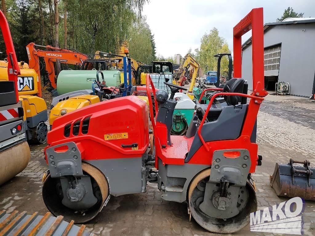 Hamm HD 12 VV 双轮压路机
