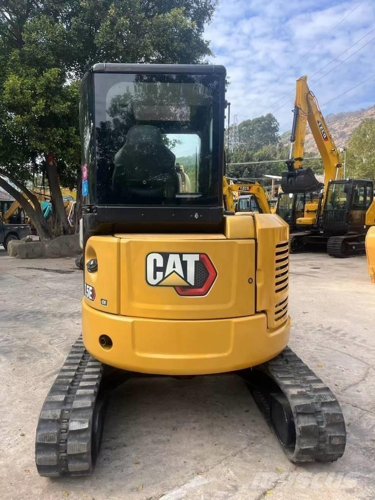 CAT 303.5 E CR 小型挖掘机