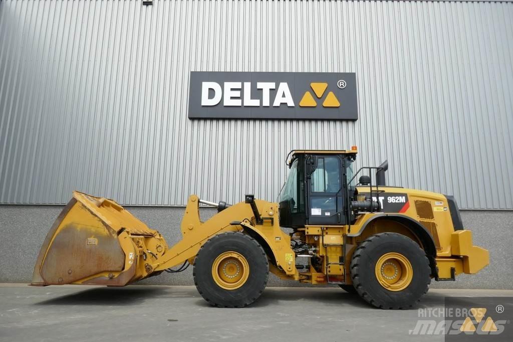 CAT 962M 轮式装载机