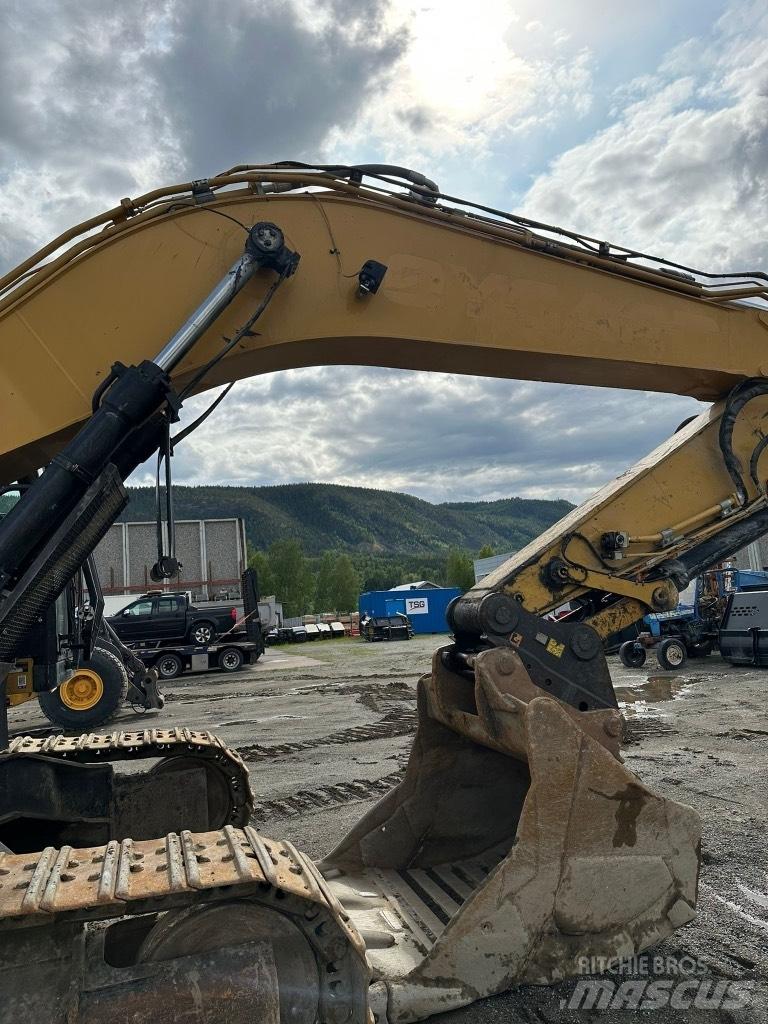 CAT 336 E 履带挖掘机