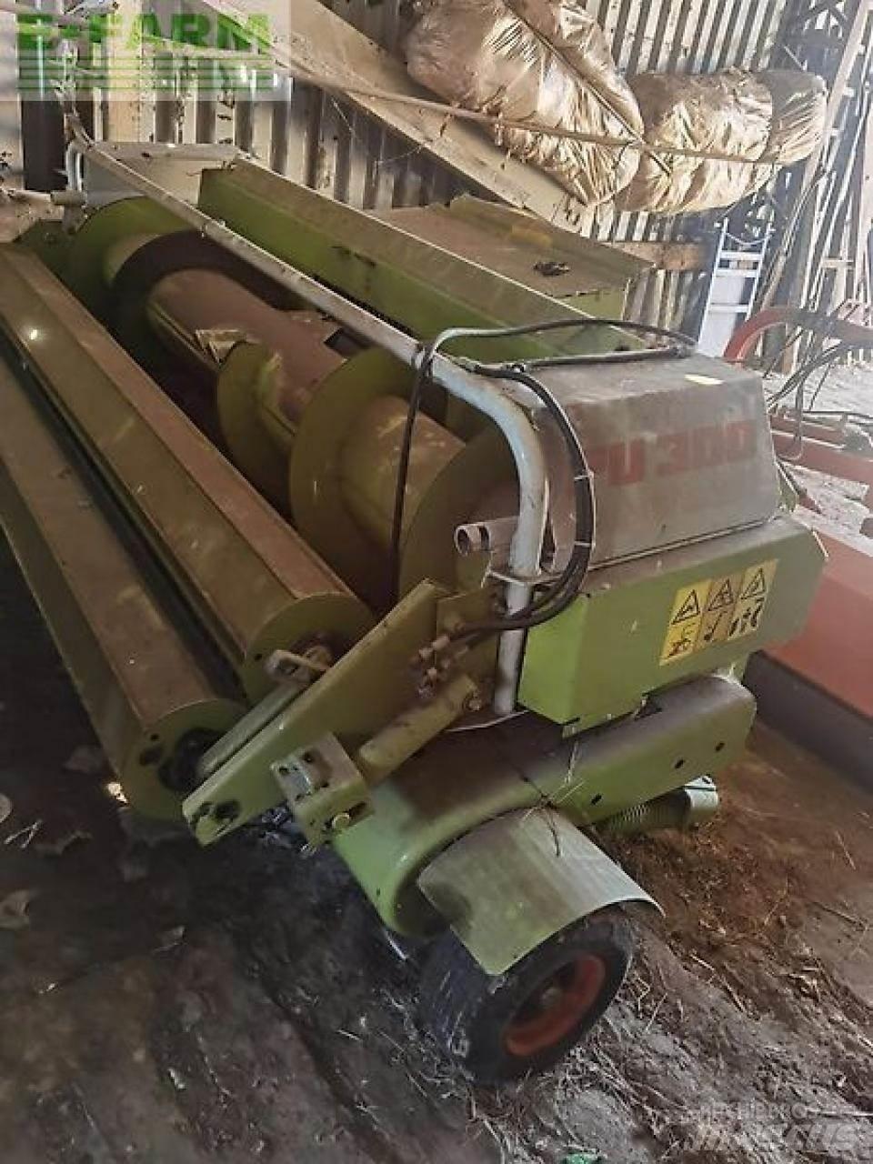 CLAAS jaguar 682s 自走式青贮饲料收割机