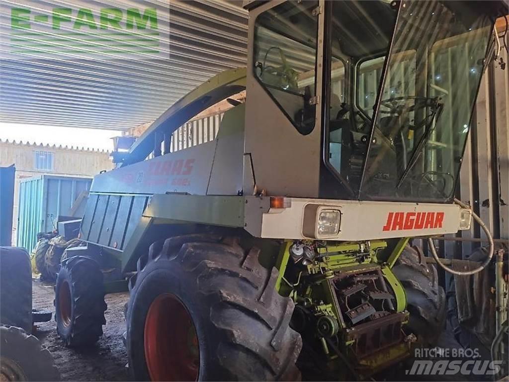CLAAS jaguar 682s 自走式青贮饲料收割机