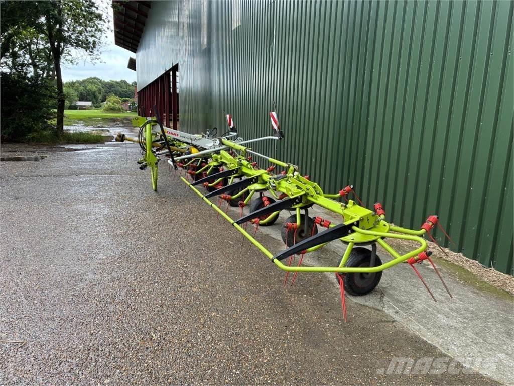 CLAAS Volto 1100 犁耙和摊草机