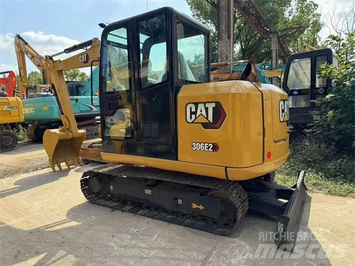 CAT 306 E2 小型挖掘机