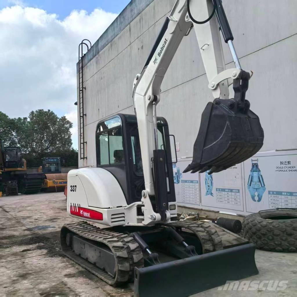 Bobcat 337 小型挖掘机