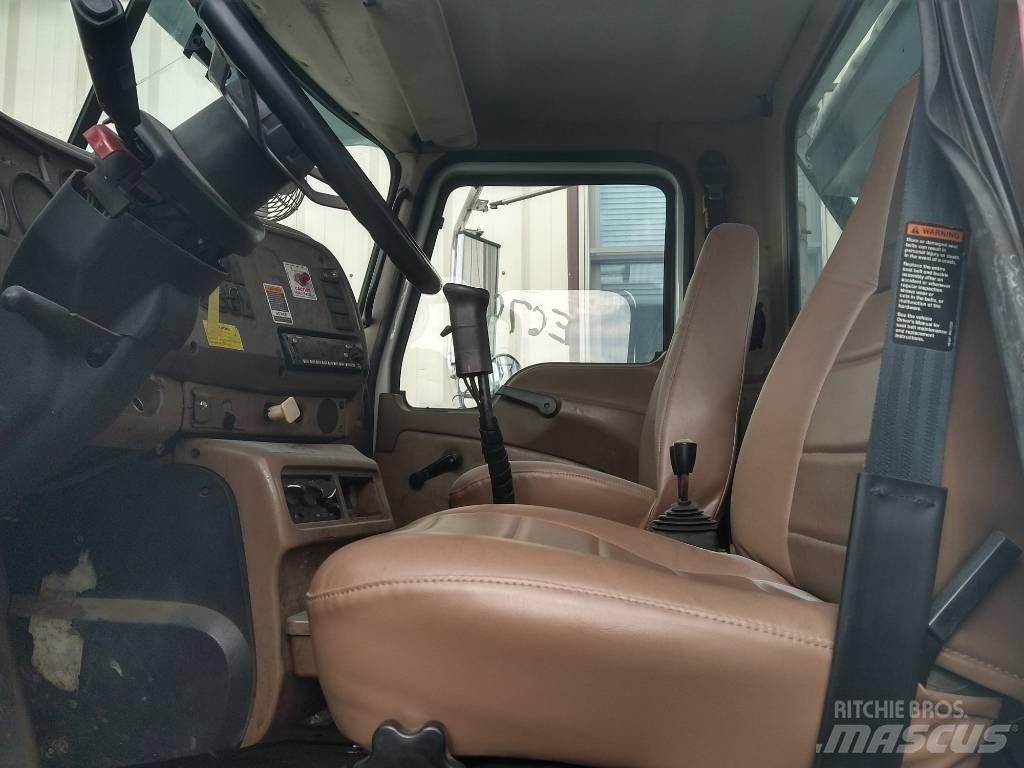 Mack CV 713 垃圾车