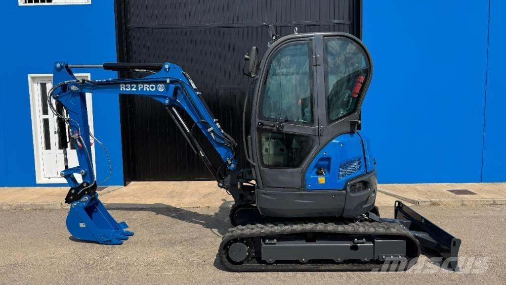 Rippa R32 PRO 小型挖掘机