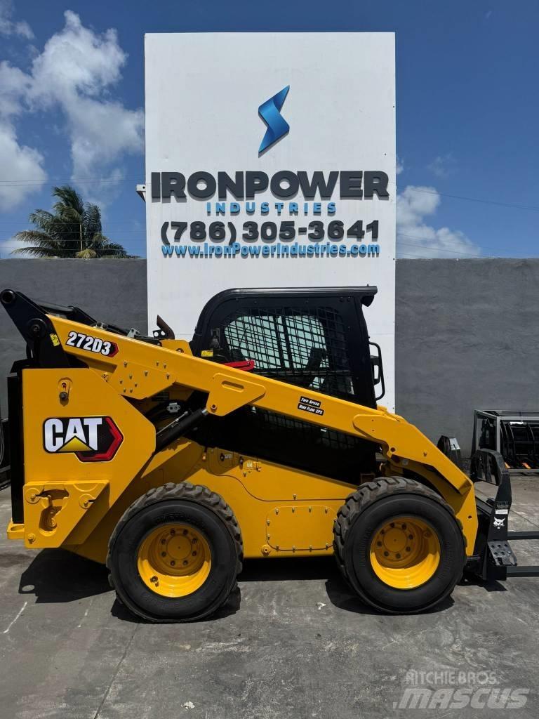 CAT 272D3 滑移装载机