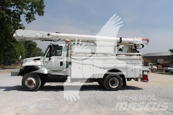 Altec AM855 车载式高空作业车