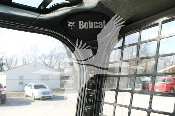 Bobcat S590 滑移装载机