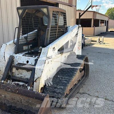 Bobcat T250 滑移装载机