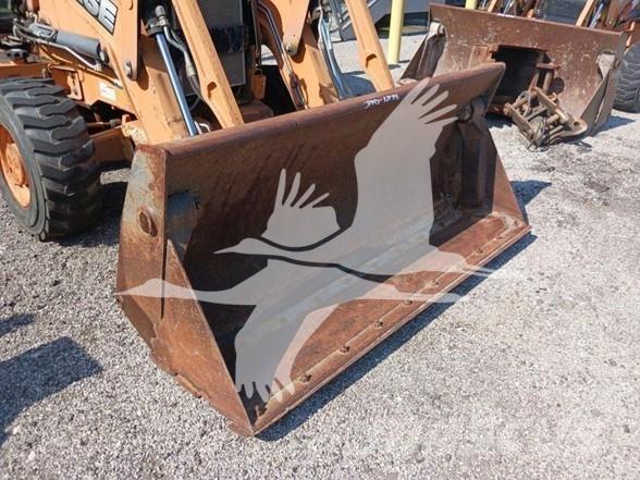 CASE 580N 反铲装载机