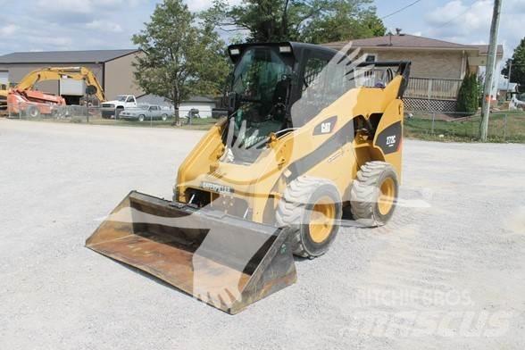 CAT 272C 滑移装载机
