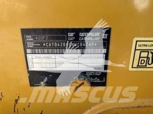 CAT 420F2 反铲装载机