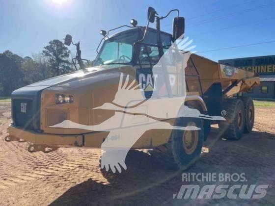 CAT 725C2 铰接式自卸车