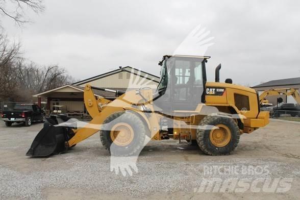 CAT 938M 轮式装载机