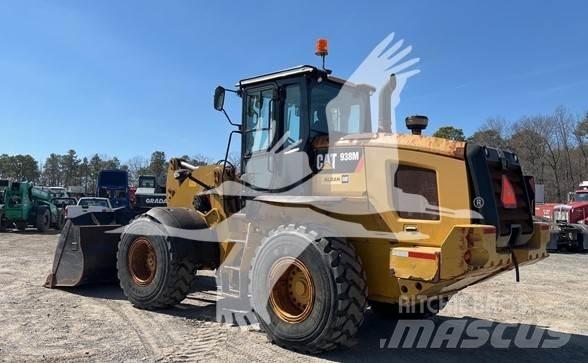 CAT 938M 轮式装载机