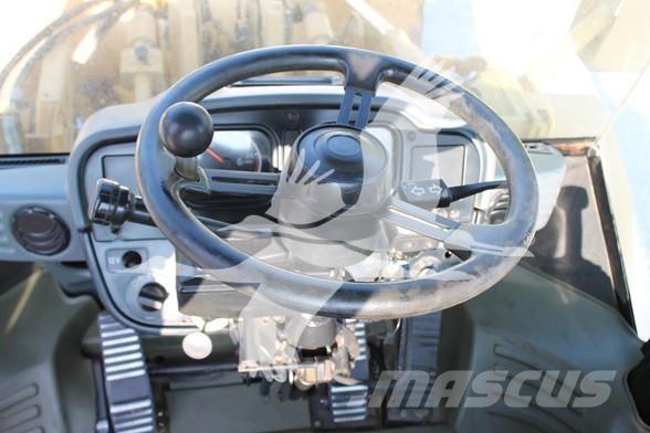 CAT 966H 轮式装载机