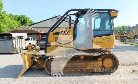 CAT D4K2 LGP 履带式推土机