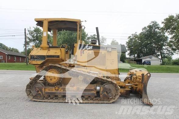 CAT D5M XL 履带式推土机
