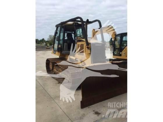 CAT D6K LGP 履带式推土机