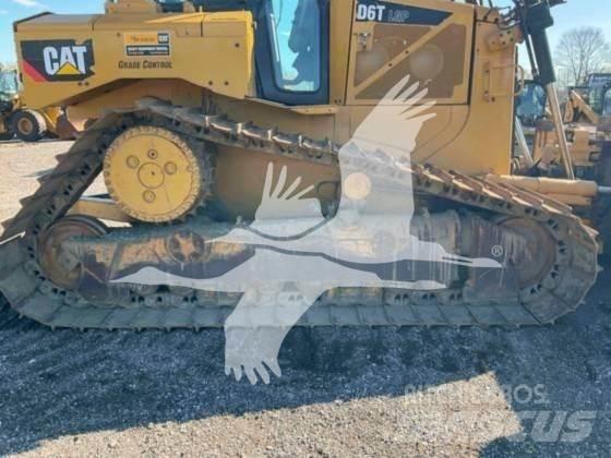 CAT D6T 履带式推土机