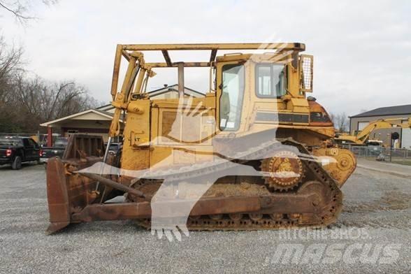 CAT D7H 履带式推土机
