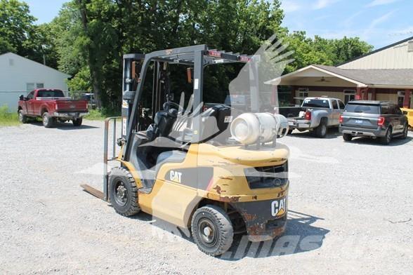 CAT GP25N 柴油叉车