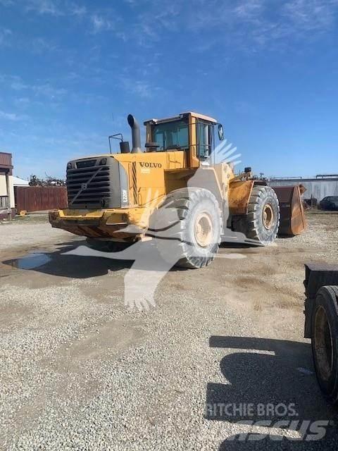 Volvo L220F 轮式装载机