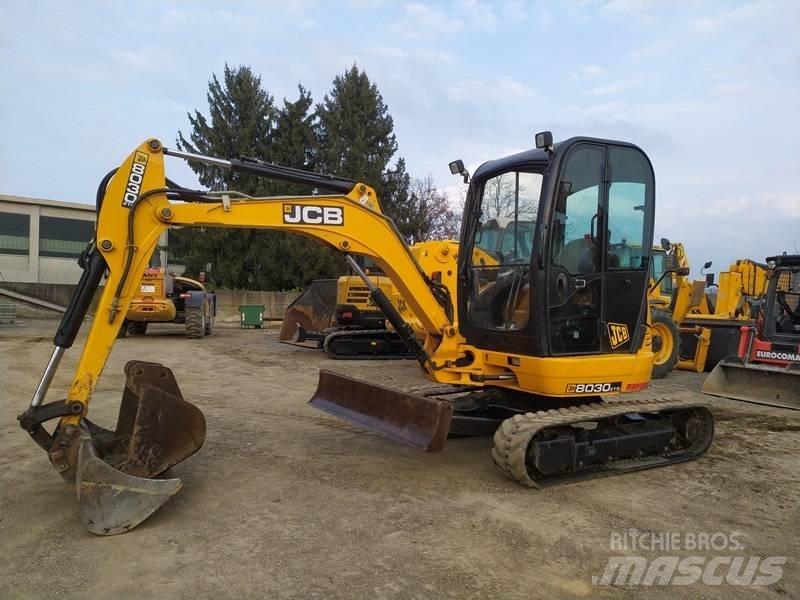 JCB 8030 ZTS 小型挖掘机