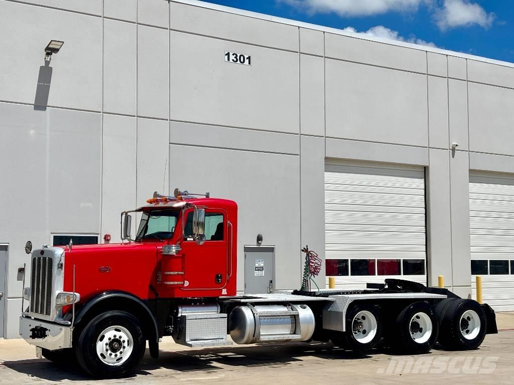 Peterbilt 389 牵引车