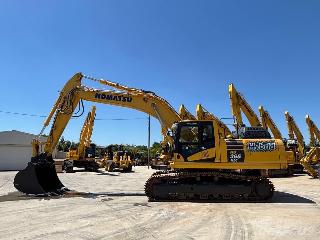 Komatsu HB365NLC-3 履带挖掘机