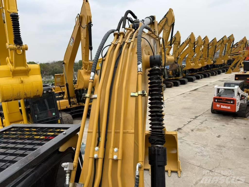 CAT 326D2 中型挖掘机