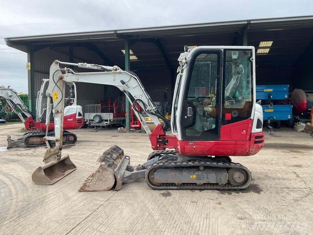 Takeuchi TB 230 小型挖掘机