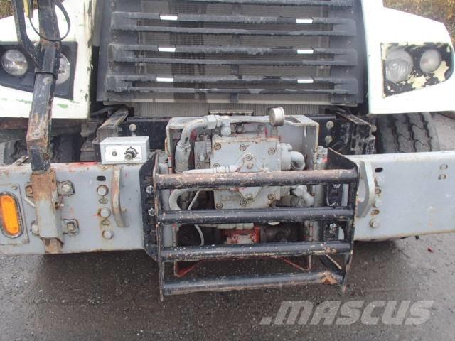 Freightliner 114 SD 建筑机械-其他