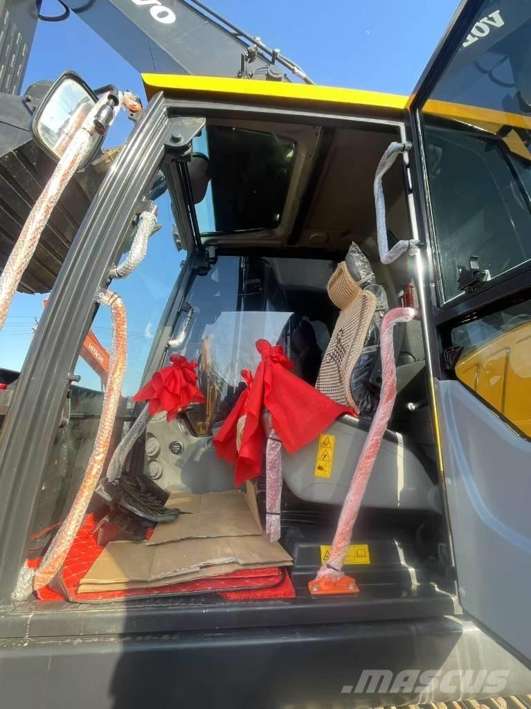 Volvo EC300 履带挖掘机