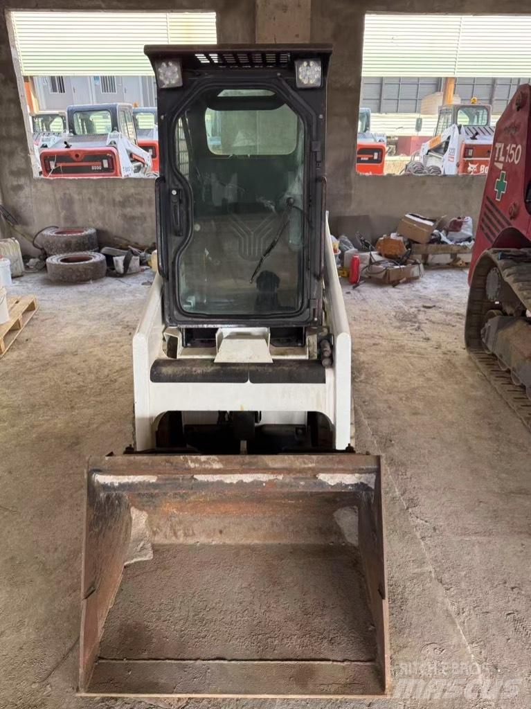 Bobcat S 70 滑移装载机