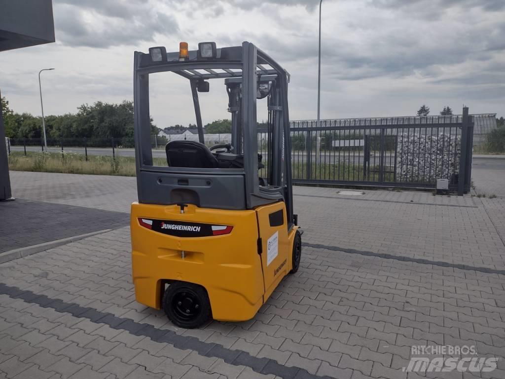Jungheinrich EFG 213 电动叉车