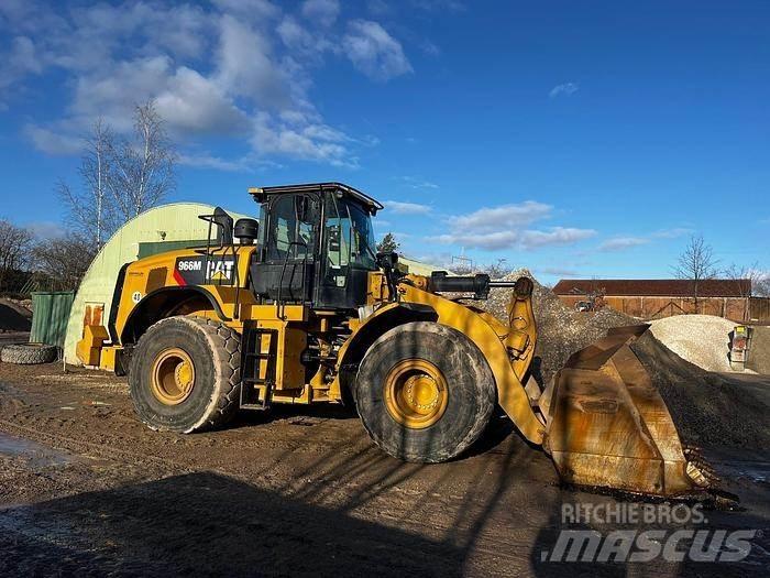 CAT 966M 轮式装载机