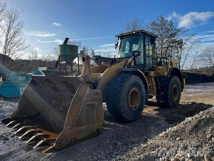 CAT 966M 轮式装载机