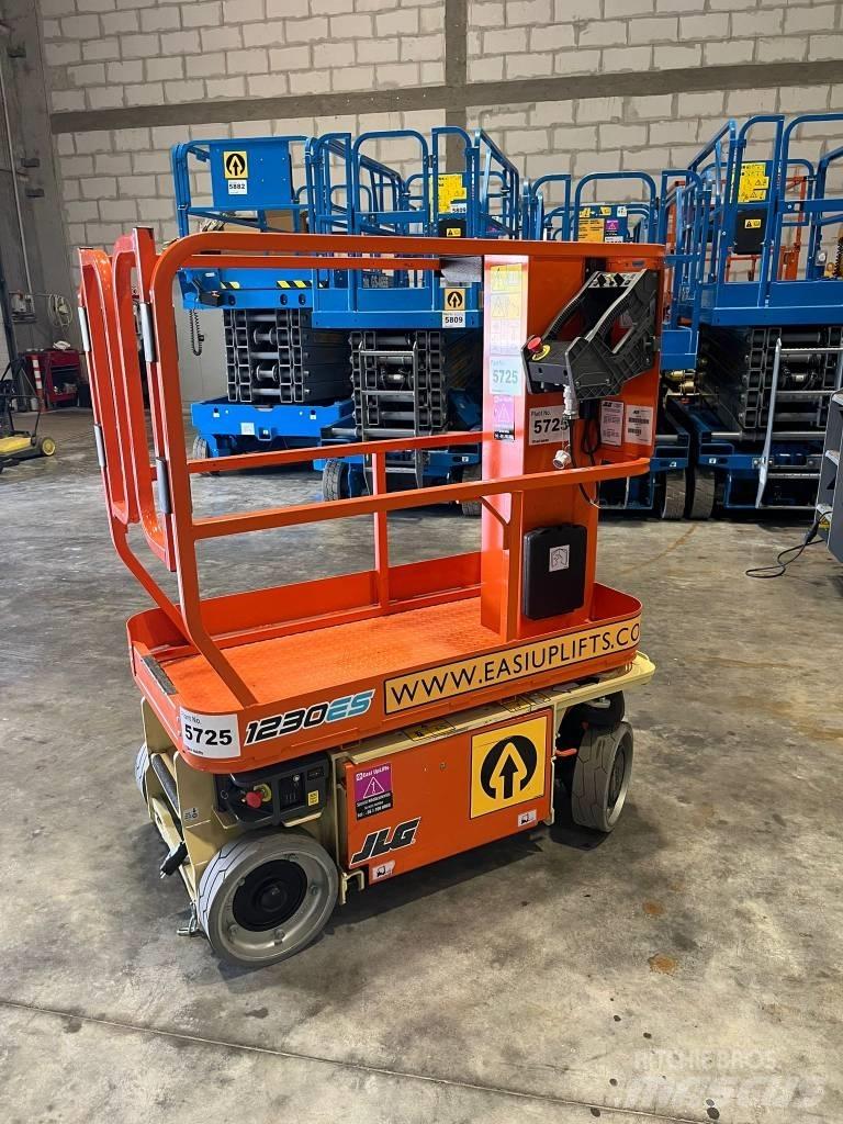 JLG 1230 ES 客货电梯