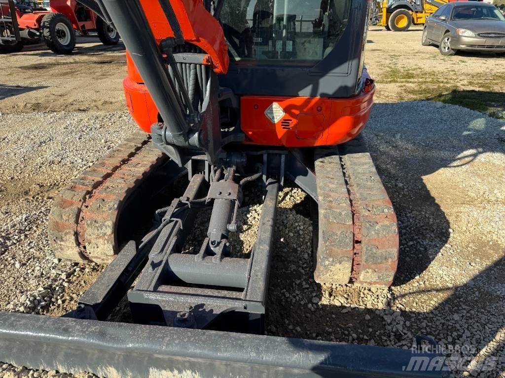 Kubota KX 121-3 履带挖掘机