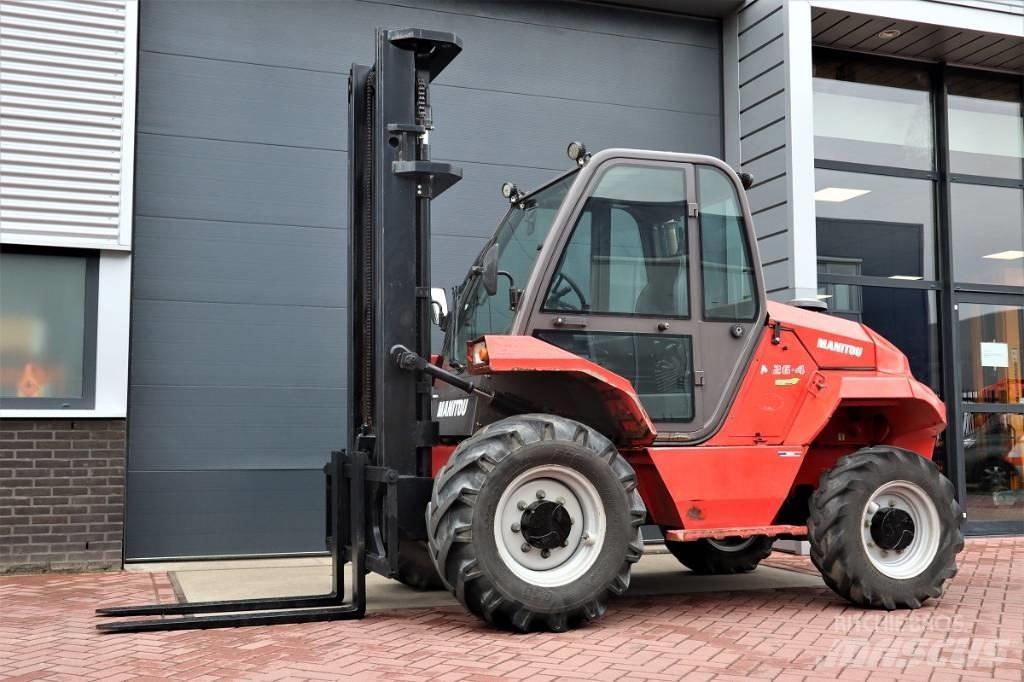 Manitou M 26.4 越野叉车|叉装车